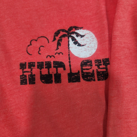 Hurley Men's  Long Sleeve Front Logo & Back Graphic XL Tee Shirt NWT - Picture 3 of 6